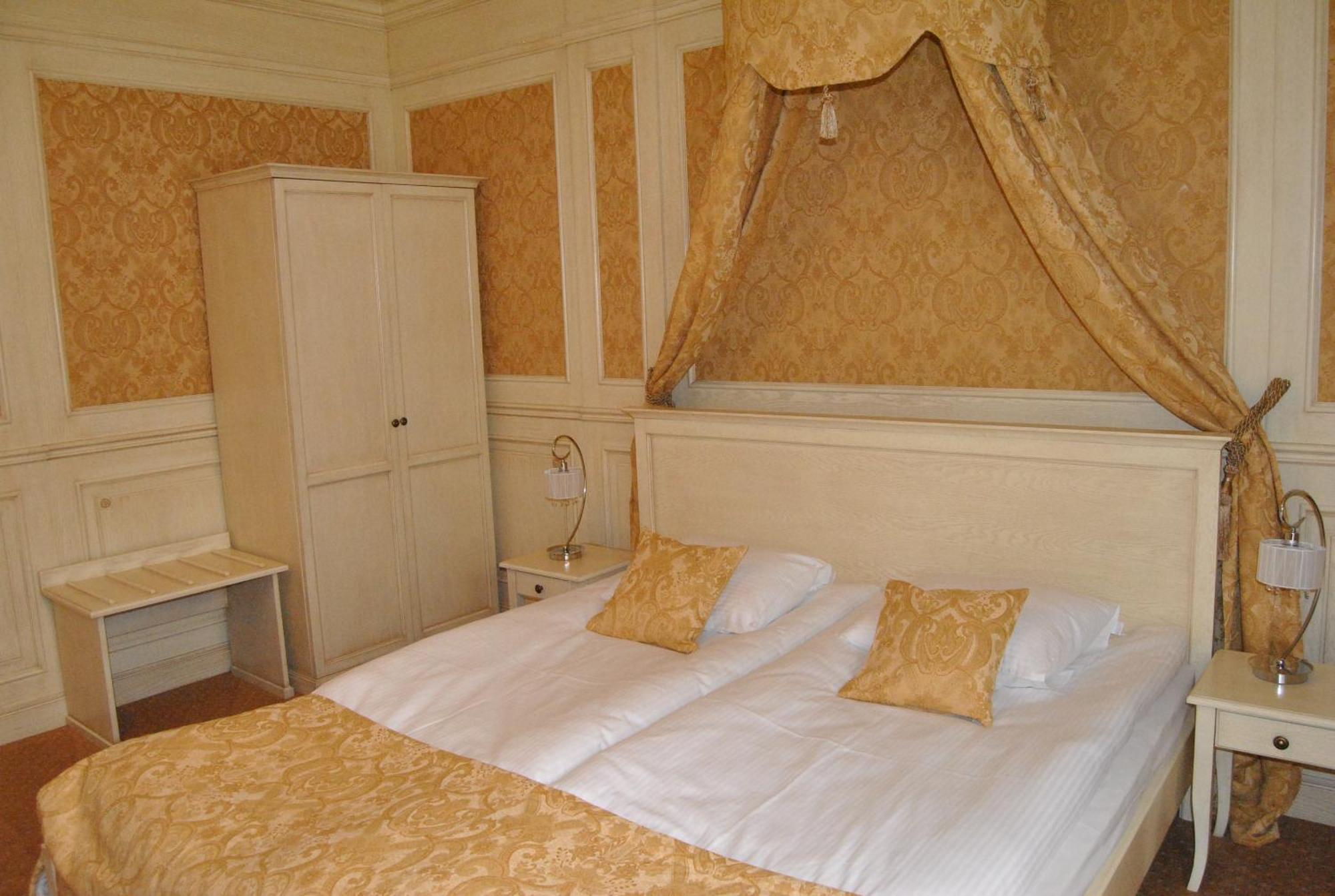 Villa Anna Tarnobrzeg Esterno foto