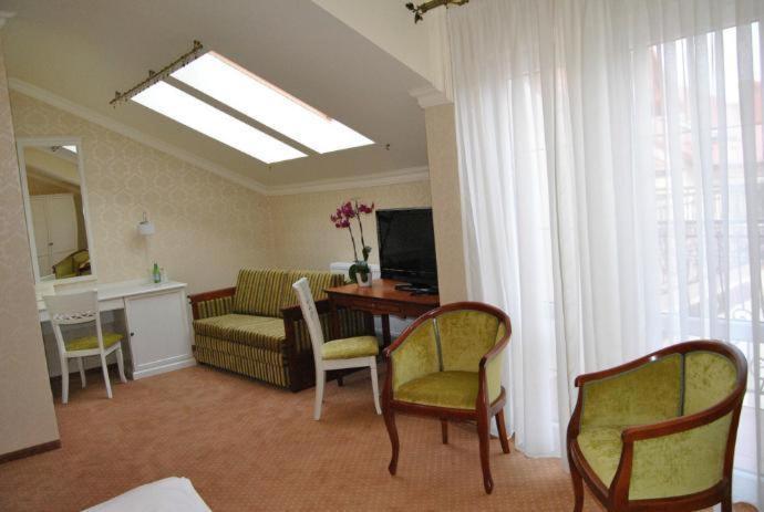 Villa Anna Tarnobrzeg Esterno foto